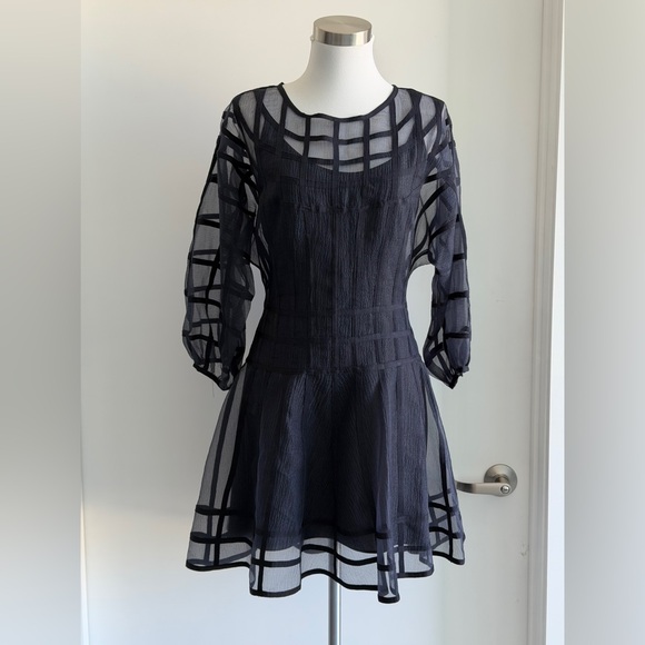 JONATHAN SIMKHAI
ADALYN ORGANZA MINI DRESS
Size XS NWT - Picture 4 of 16